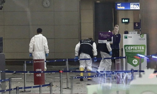 Hiện trường đánh bom ở Thổ Nhĩ Kỳ, gần 180 người thương vong