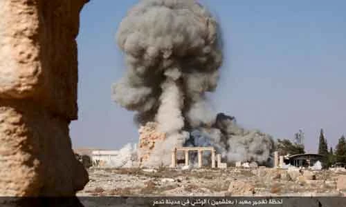 Thành cổ Palmyra trước và sau giải phóng