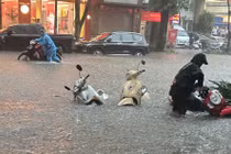 Chuyên gia chỉ ra '3 tội đồ' khiến Hà Nội cứ mưa là ngập