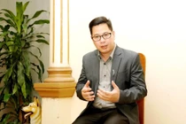 Không đình chỉ học, nhưng có thể phải chuyển hệ thống giáo dục khác