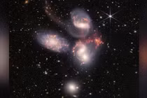 Cấu trúc vũ trụ siêu hiếm 'xuyên không' từ 13 tỉ năm trước