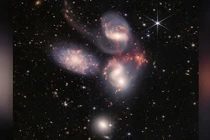 Cấu trúc vũ trụ siêu hiếm 'xuyên không' từ 13 tỉ năm trước