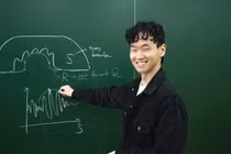 TS Baek Jin-eon - 'kẻ mộng mơ' giải mã bài toán ghế sofa thách thức 60 năm