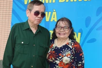“Em là đôi mắt của anh”
