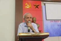 “Tôi từng đi học gần 10 năm mà không có quyển sách giáo khoa nào”