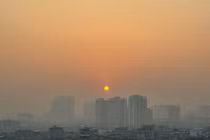 Chuyên gia 'gọi tên' nguyên nhân khiến Hà Nội chìm trong bụi mịn