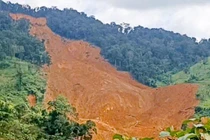 Sạt lở lớn giữa trời nắng ở Đà Nẵng, chuyên gia chỉ loạt tín hiệu nguy hiểm