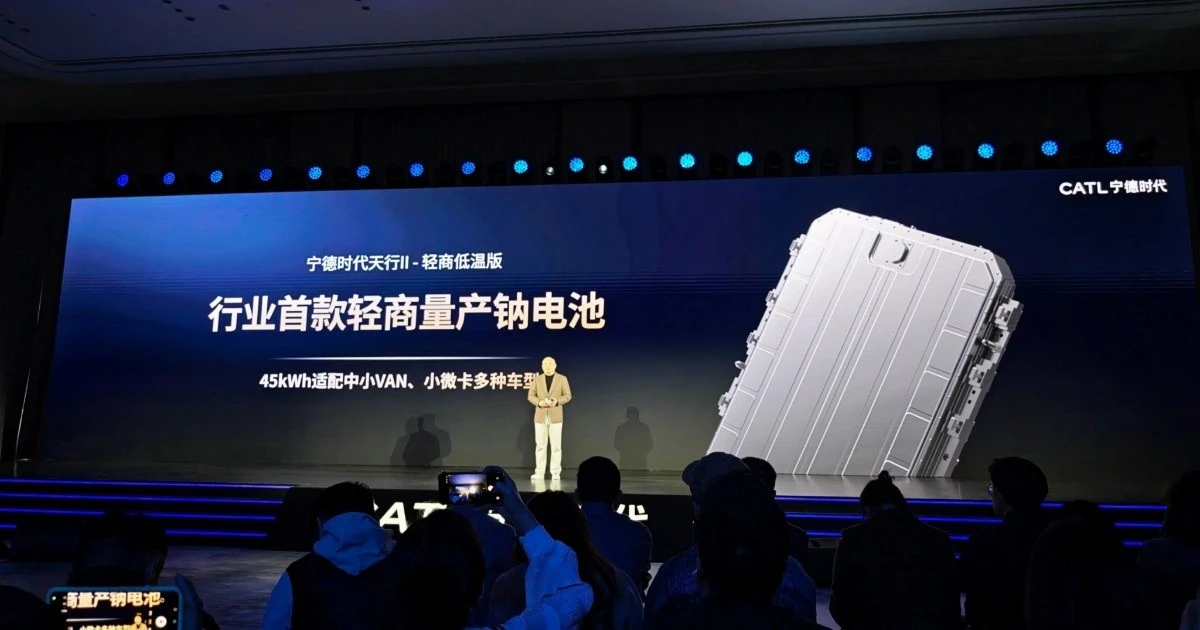 Pin natri-ion thương mại đầu tiên trên thế giới dành cho xe điện