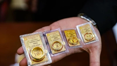 Giá vàng hôm nay 30/8/2025: Thế giới tăng chóng mặt, SJC vút lên đỉnh cao mới