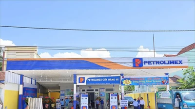 Đã có nhà thầu lắp đặt trụ bơm Alumex cho Xăng dầu Phú Khánh