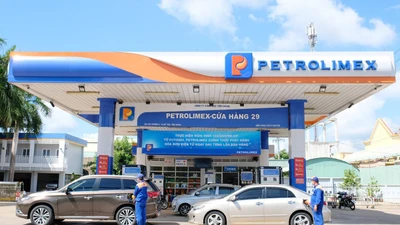 Đấu thầu tại Petrolimex Tiền Giang: Ai sẽ thắng gói thầu Lắp đặt 10 trụ biển báo giá loại cao cấp?
