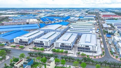 Quan hệ nhà thầu Cty Quang Hải Nam với chủ đầu tư SONADEZI Châu Đức, Cảng Đồng Nai?