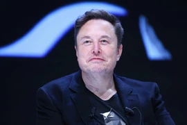 Elon Musk giàu nhất lịch sử nhưng vẫn không hạnh phúc