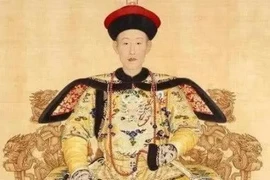 Gia Khánh kém tài anh trai, Càn Long vẫn chọn, vì sao?
