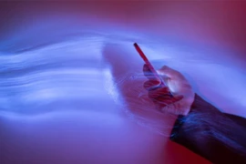 Chatbot AI tiêu thụ điện khổng lồ và nỗi lo bền vững