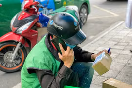 Cảnh giác với thủ đoạn lừa đảo mới liên quan đến shipper giao hàng