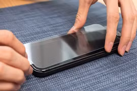 Kính cường lực smartphone còn cần thiết hay lỗi thời