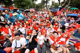 Những món đồ “must-have” khi đi camp xem diễu binh 2/9