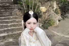 Nữ streamer khiến người xem hốt hoảng với video mới