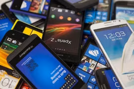 Hàng loạt tiệm sửa điện thoại ở Trung Quốc đóng cửa bất ngờ