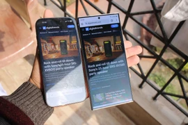 Tính năng vi diệu của Samsung, iPhone "xách dép học theo"? 