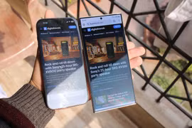 Tính năng vi diệu của Samsung, iPhone "xách dép học theo"? 