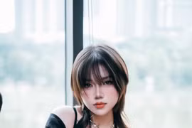 Hot girl phòng net gây bão cõi mạng với nhan sắc mê hoặc 