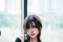 Hot girl phòng net gây bão cõi mạng với nhan sắc mê hoặc 