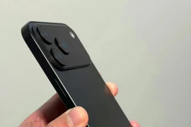 iPhone 17 Pro Max lộ thiết kế camera phá cách chưa từng có