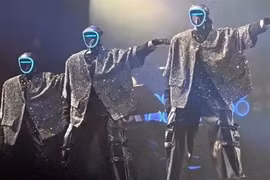 Robot Trung Quốc nhảy như người thật, Elon Musk trầm trồ