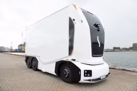 Xe tải tự hành nặng 37 tấn vận hành tại cảng Antwerp