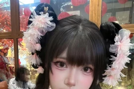 Nữ coser Việt hóa Hằng Nga khiến fan mê mẩn mùa Trung thu 