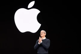 Tim Cook bác tin rời Apple, tiếp tục giữ ghế CEO