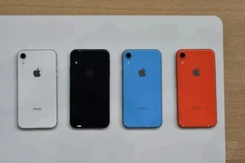 Apple bất ngờ tung bản vá cho iPhone XR, XS đã cũ