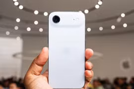 iPhone 17 gây sốt với 10 “lần đầu tiên” chưa từng có 