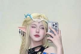 Coser nóng bỏng top 1 lột xác với phong cách kín đáo