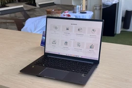 Laptop AI Horizon Pro nhanh gấp 100 lần suy nghĩ con người