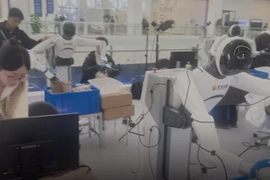 Bên trong “vườn ươm robot” Trung Quốc huấn luyện bằng AI