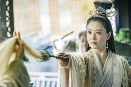 Vì sao Ỷ Thiên kiếm cắm giữa núi Võ Đang không ai dám lấy?