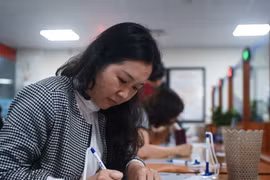 Vụ trưởng, giám đốc sở không còn phải thi nâng ngạch chuyên