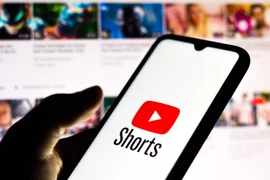 YouTube bí mật dùng AI chỉnh video Shorts gây lo ngại 