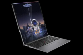 Cận cảnh ThinkPad Rollable XD, laptop tự “cao” thêm 2.6 inch 