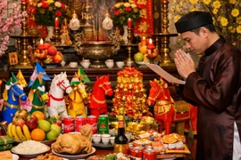 Ngày giờ đẹp cúng tạ đất cuối năm Ất Tỵ 2025 và văn khấn chuẩn phong thủy