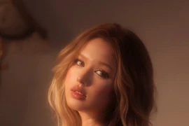 Xoài Non đón tuổi mới với bộ ảnh đẹp mê hồn, fan “bùng nổ”