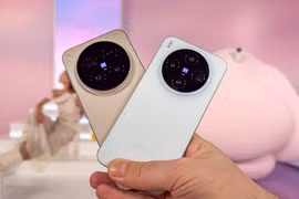 Vivo X300 Pro gây sốc với pin 6510 mAh, tele 200MP 