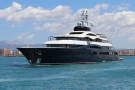 Mark Zuckerberg chi hơn 7 tỷ 'đổ xăng' cho siêu du thuyền