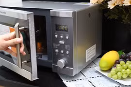 Mẹo dùng lò vi sóng và lò nướng tiết kiệm điện hiệu quả