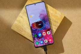 4 cài đặt Samsung nên tắt ngay để pin bền hơn