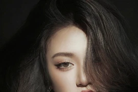 Nữ streamer tái xuất gây bão nhan sắc với góc nghiêng cực phẩm