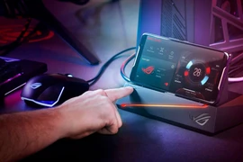 ASUS nói lời chia tay smartphone, người dùng Việt tiếc nuối 